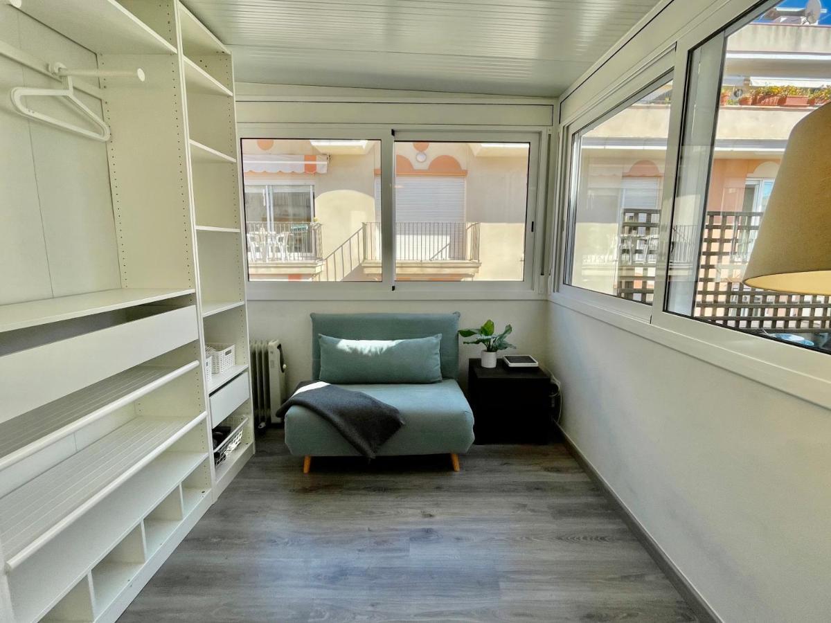 شقة Sea Dreams With Amazing Terrace سيدجيس المظهر الخارجي الصورة
